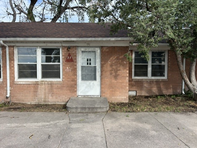 27 Terry Boulevard - 27